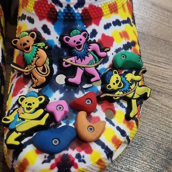Crocs Rare Grateful Dead X Chinatown Market Tie Dye Dancing Bear Jibits W7 M5 - Picture 7 of 10